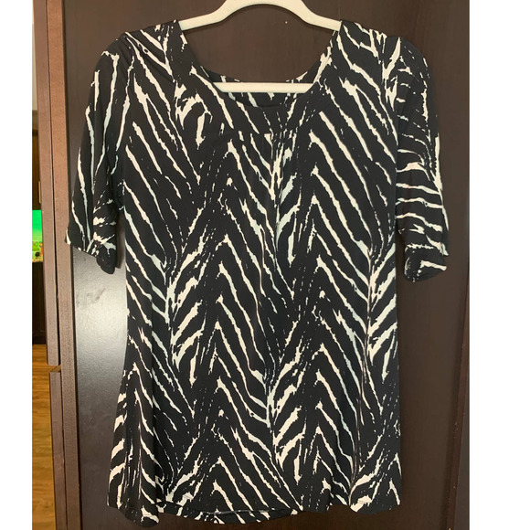 Susan Graver Women's Short Sleeve Blouse -S - Picture 1 of 3